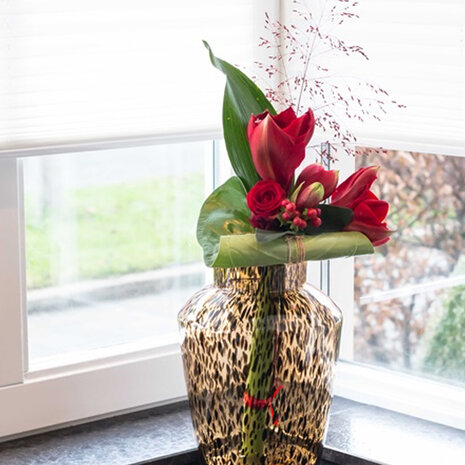 brown cheetah vase hudson